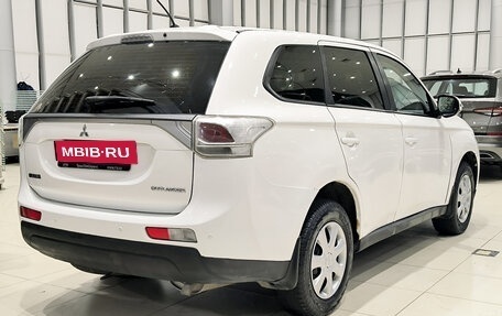 Mitsubishi Outlander III рестайлинг 3, 2013 год, 1 050 000 рублей, 6 фотография