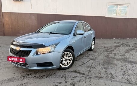 Chevrolet Cruze II, 2011 год, 515 000 рублей, 3 фотография