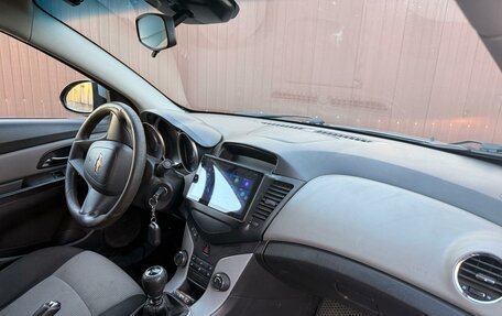 Chevrolet Cruze II, 2011 год, 515 000 рублей, 15 фотография