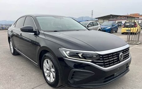 Volkswagen Passat B8 рестайлинг, 2021 год, 2 112 000 рублей, 1 фотография