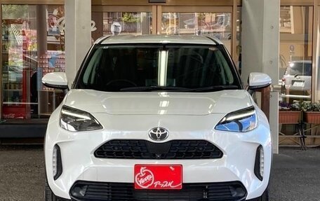 Toyota Yaris Cross, 2022 год, 1 250 000 рублей, 6 фотография