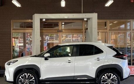 Toyota Yaris Cross, 2022 год, 1 250 000 рублей, 7 фотография