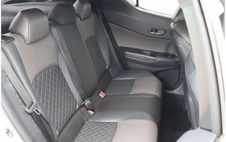 Toyota C-HR I рестайлинг, 2021 год, 1 350 000 рублей, 10 фотография