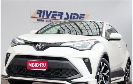 Toyota C-HR I рестайлинг, 2021 год, 1 350 000 рублей, 5 фотография