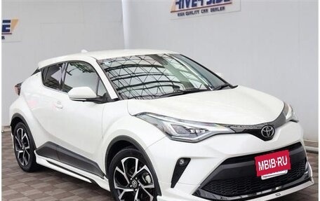 Toyota C-HR I рестайлинг, 2021 год, 1 350 000 рублей, 6 фотография