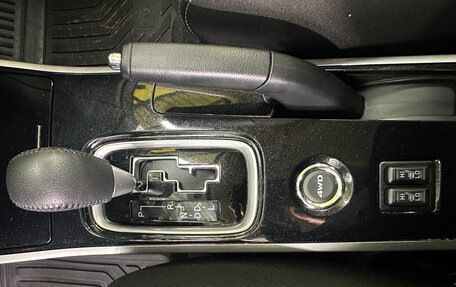 Mitsubishi Outlander III рестайлинг 3, 2017 год, 2 299 000 рублей, 14 фотография