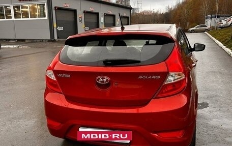 Hyundai Solaris II рестайлинг, 2012 год, 700 000 рублей, 4 фотография