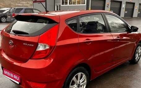 Hyundai Solaris II рестайлинг, 2012 год, 700 000 рублей, 5 фотография