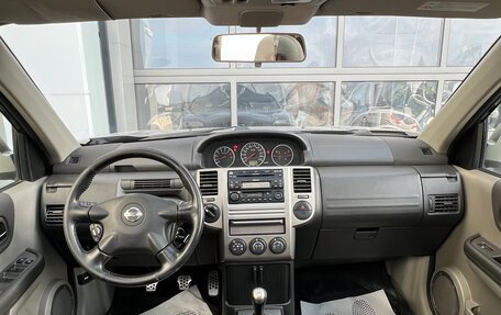 Nissan X-Trail, 2005 год, 880 000 рублей, 10 фотография