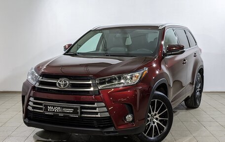 Toyota Highlander III, 2018 год, 4 350 000 рублей, 1 фотография