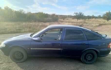 Opel Vectra B рестайлинг, 1997 год, 260 000 рублей, 3 фотография