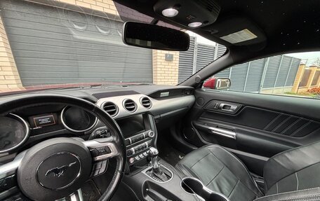 Ford Mustang VI рестайлинг, 2019 год, 3 100 000 рублей, 9 фотография