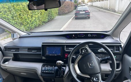 Honda Stepwgn IV, 2020 год, 2 300 000 рублей, 5 фотография