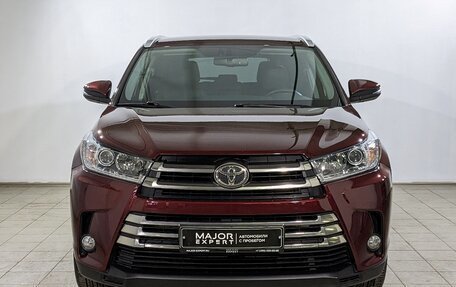 Toyota Highlander III, 2018 год, 4 350 000 рублей, 2 фотография