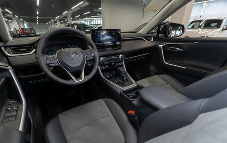 Toyota RAV4, 2025 год, 4 300 000 рублей, 7 фотография