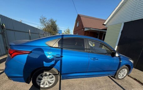 Hyundai Solaris II рестайлинг, 2017 год, 1 050 000 рублей, 4 фотография