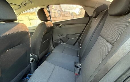 Hyundai Solaris II рестайлинг, 2017 год, 1 050 000 рублей, 11 фотография