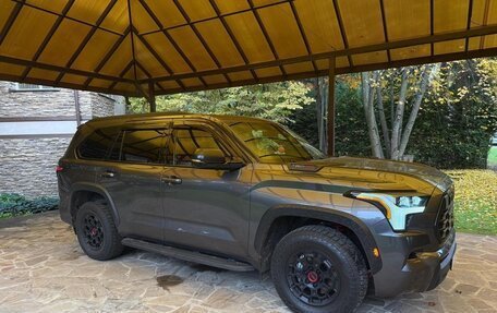 Toyota Sequoia, 2023 год, 11 700 000 рублей, 4 фотография