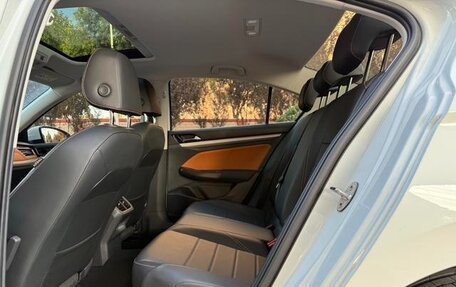 Volkswagen Bora, 2022 год, 1 200 000 рублей, 12 фотография