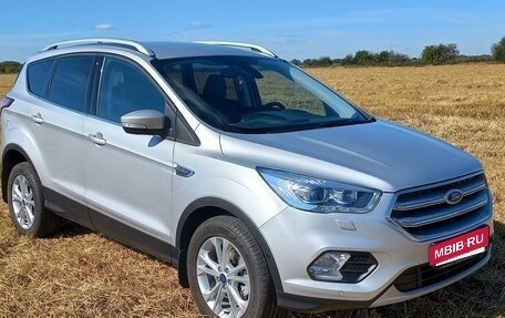 Ford Kuga III, 2017 год, 2 400 000 рублей, 2 фотография