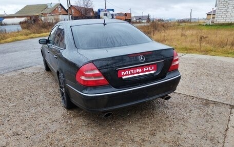 Mercedes-Benz E-Класс, 2004 год, 700 000 рублей, 6 фотография