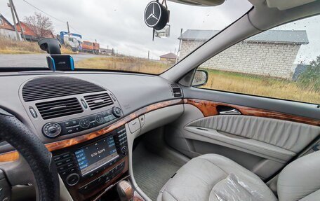 Mercedes-Benz E-Класс, 2004 год, 700 000 рублей, 8 фотография