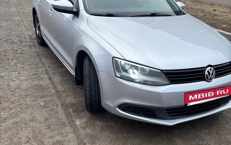 Volkswagen Jetta VI, 2014 год, 859 999 рублей, 2 фотография