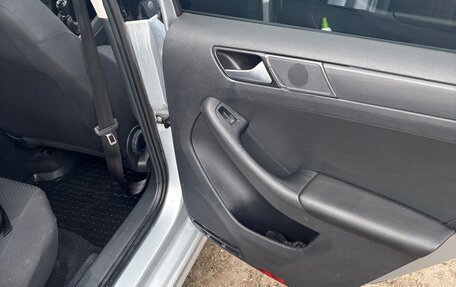 Volkswagen Jetta VI, 2014 год, 859 999 рублей, 14 фотография