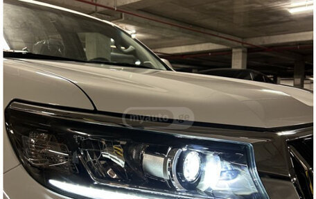 Toyota Land Cruiser Prado 150 рестайлинг 2, 2022 год, 6 880 000 рублей, 13 фотография