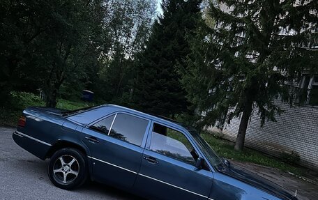 Mercedes-Benz W124, 1990 год, 168 000 рублей, 2 фотография