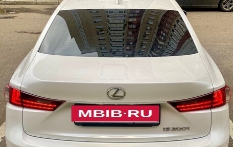 Lexus IS III, 2016 год, 2 600 000 рублей, 4 фотография