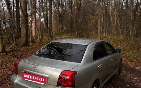 Toyota Avensis III рестайлинг, 2003 год, 700 000 рублей, 7 фотография