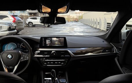 BMW 5 серия, 2018 год, 3 500 000 рублей, 13 фотография