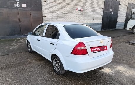 Chevrolet Aveo III, 2011 год, 335 000 рублей, 3 фотография