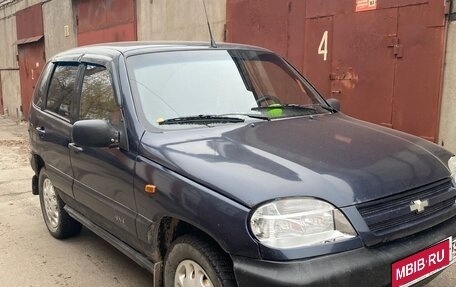 Chevrolet Niva I рестайлинг, 2005 год, 240 000 рублей, 4 фотография