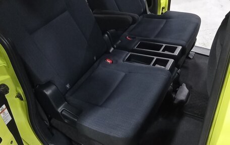 Toyota Sienta II, 2016 год, 1 250 000 рублей, 31 фотография