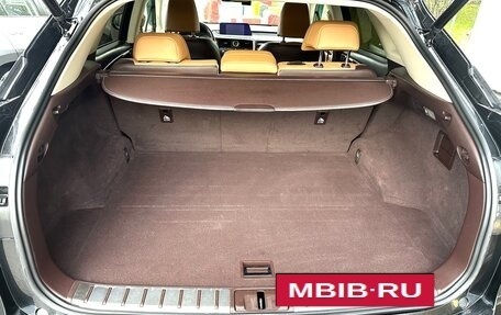 Lexus RX IV рестайлинг, 2018 год, 3 730 000 рублей, 17 фотография