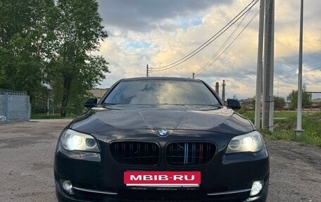 BMW 5 серия, 2013 год, 1 700 000 рублей, 2 фотография