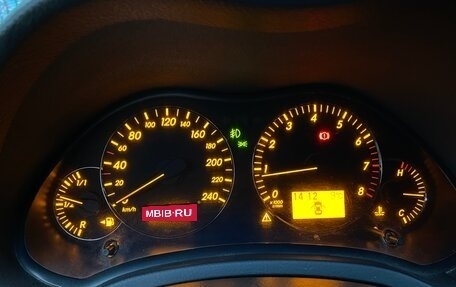 Toyota Avensis III рестайлинг, 2007 год, 826 000 рублей, 15 фотография