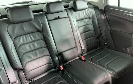 Volkswagen Tiguan II, 2019 год, 2 519 000 рублей, 15 фотография