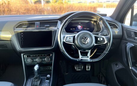Volkswagen Tiguan II, 2018 год, 2 100 000 рублей, 6 фотография
