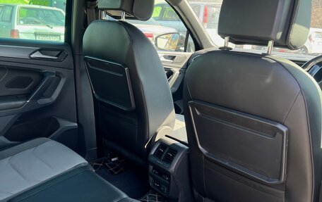 Volkswagen Tiguan II, 2018 год, 2 100 000 рублей, 10 фотография