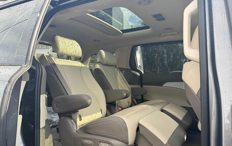 KIA Carnival, 2025 год, 7 000 000 рублей, 11 фотография