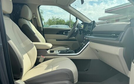 KIA Carnival, 2025 год, 7 000 000 рублей, 19 фотография