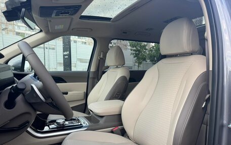 KIA Carnival, 2025 год, 7 000 000 рублей, 18 фотография