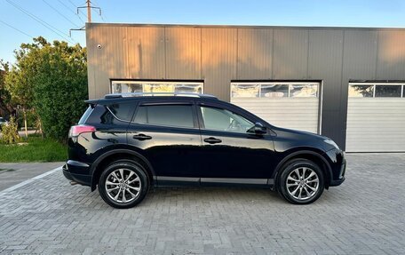 Toyota RAV4, 2016 год, 1 700 000 рублей, 4 фотография