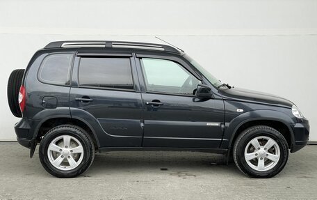 Chevrolet Niva I рестайлинг, 2016 год, 668 000 рублей, 5 фотография