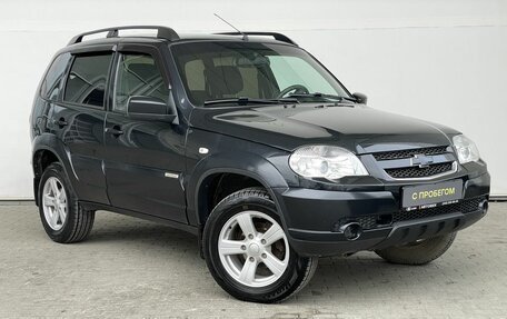 Chevrolet Niva I рестайлинг, 2016 год, 668 000 рублей, 3 фотография