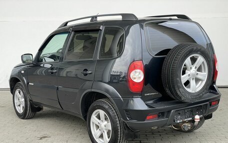 Chevrolet Niva I рестайлинг, 2016 год, 668 000 рублей, 8 фотография