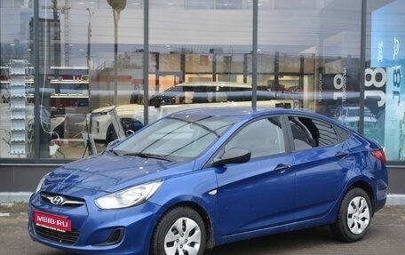 Hyundai Solaris II рестайлинг, 2012 год, 620 000 рублей, 1 фотография